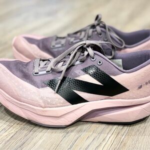 New Balance Women's Fuel Cell Rebel V4, size 10